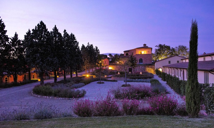 Trequanda Apartment | Luxury & Large Apt. in Siena Resort at Eagle