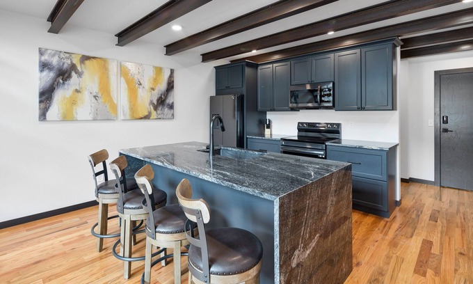 Hill City Apartment | Luxury Loft 7 Downtown Main Street