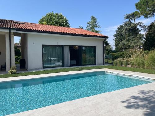 Bagnolo Villa | Luxury Loft Ai 2 lecci Relaxing oasis with pool