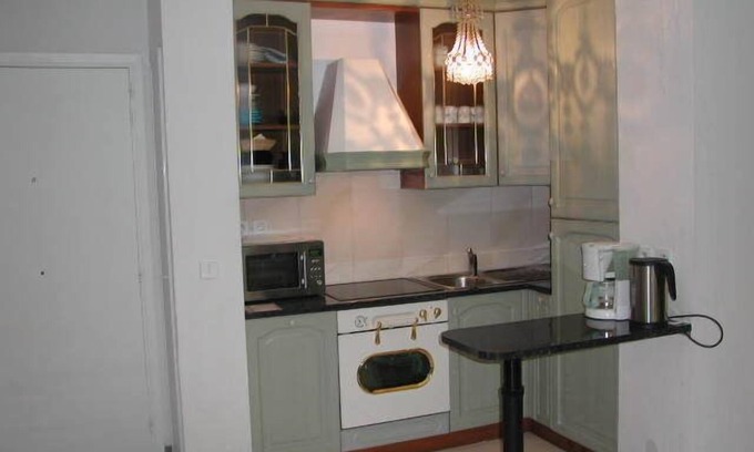 Mandelieu-La-Napoule Apartment | LUXURY NEWRENOWATED 2 BED APARTMENT WITH LARGE TERRACE & CLOSE TO SWIMMING POOL