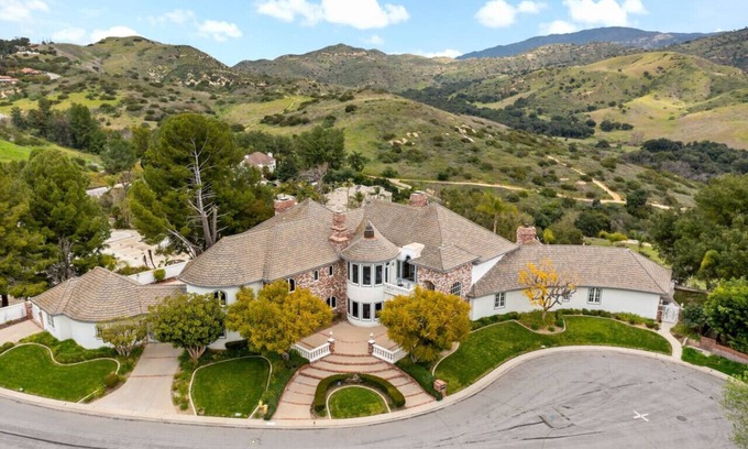 Anaheim House | Luxury Oasis w/Panoramic Views