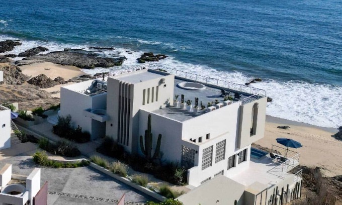 El Pescadero House | Luxury Oceanfront Villa Pool Spa Secluded Beach