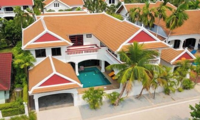Na Chom Thian Villa | Luxury Pool Villa, Fun Place Pattaya – 5BR for 10 Guests
