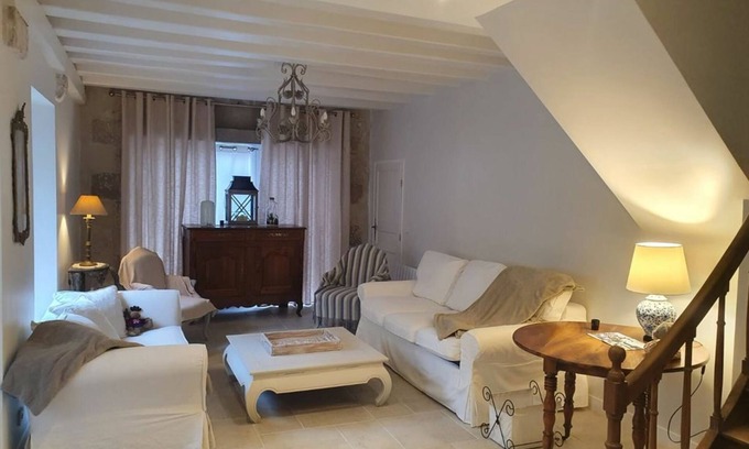 Beaulieu-sur-Loire Cottage | Luxury Restored Home Near Loire River with 5 En-Suite Bedrooms