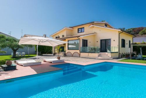 Zona XXX Castel Fusano Villa | Luxury Suite in Villa with Private Pool - Near Rome & Ostia