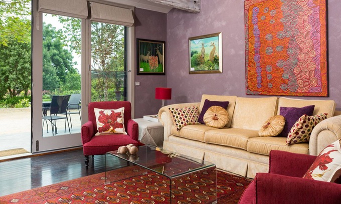 Stanley Apartment | Luxury Suite set in magnificent gardens 8kms from Beechworth