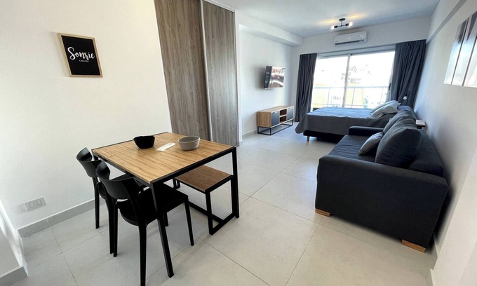 Caballito Apartment | Luxury Temporary Rental with Pool in Caballito num2202