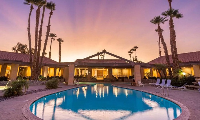 Desert Hot Springs House | Luxury Tiny Home in Mineral Pool Resort