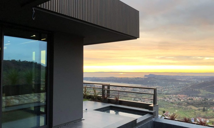 Villanuova sul Clisi House | Luxury VIEW LAKE Elegant Villa in the Salò area with private pool and lake view