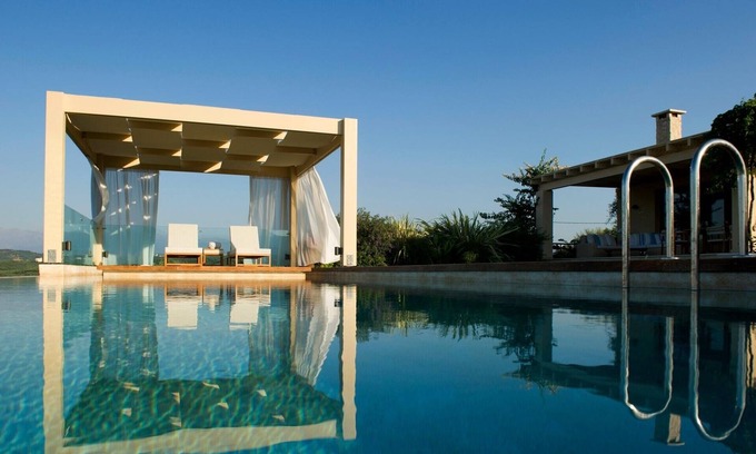 Minothiana Villa | Luxury villa in NW Crete with heated pool