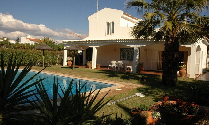 Conceicao e Cabanas de Tavira Villa | Luxury Villa with private salt water pool, near beach, golf courses. Free Wi-Fi