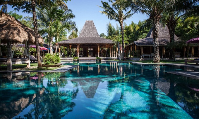 Umalas Villa | Luxury Wooden Private Pool in Umalas-6 Bedroom Villa