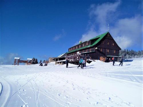 Cerny Dul Hotel | Lyžařská bouda