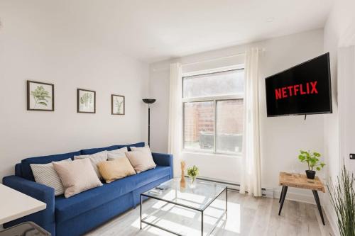 Mile End Apartment | M11 Gorgeous Modern 2BRSofaBedHeart of Plateau