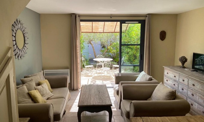 Saint-Laurent-de-la-Cabrerisse House | Maison Un Deux Trois