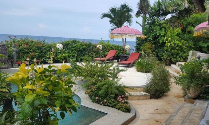 Buleleng Villa | Magical Healing Beach Retreat