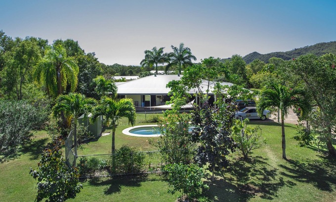 Horseshoe Bay Bed & Breakfast | Magnetic Island Bed and Breakfast