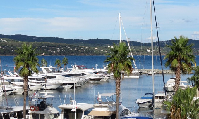 Cavaliere Apartment | Magnificent apartment with sea view, located in the marina. beach 3mn walk away