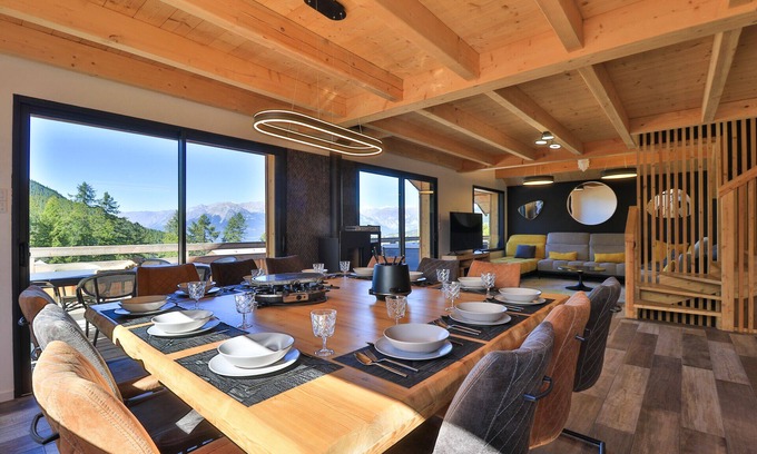 Les Orres Ski Chalet | Magnificent Chalet Les Orres 1600m +Jacuzzi + Sauna
