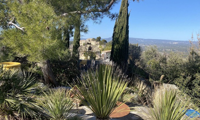Menerbes House | Magnificent House and Tower on Top of Menerbes with 360° Views