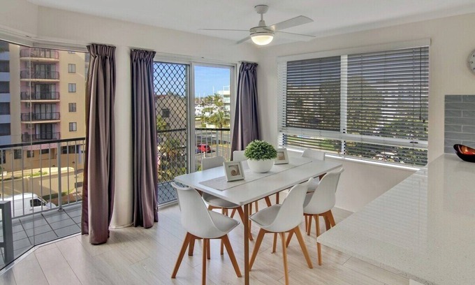 Mooloolaba Apartment | Mainsail Apt 8 - Heart of Mooloolaba