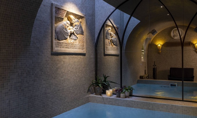 Saint-Germain-des-Pres Apartment | Maison Cardinal Furstemberg