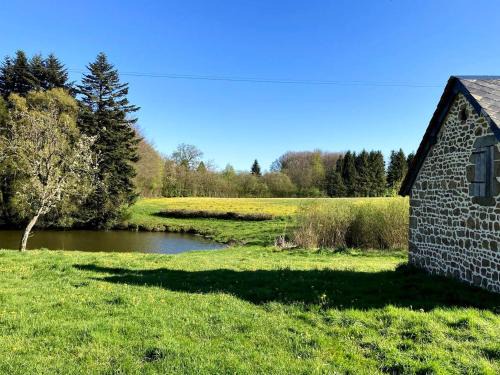 Joue-du-Bois House | Maison de charme à Joué-du-Bois avec vue sur le lac