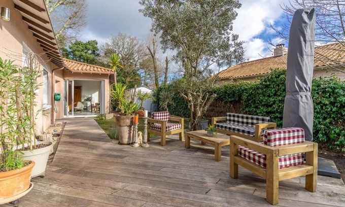 Saint-Brevin-les-Pins House | Maison Douillette et Calme à 700m des Plages