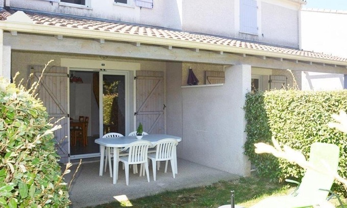 Vallon-Pont-d'Arc House | Maison Duplex 6 Pers. avec Terrasse, Piscine Chauffée et Climatiseur - FR-1-382-121