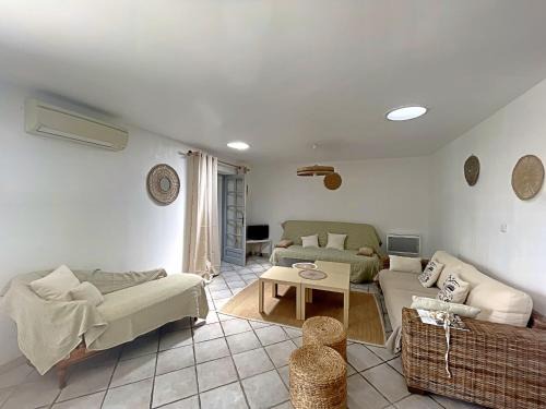 Saintes-Maries-de-la-Mer House | Maison spacieuse climatisée, proche centre - FR-1-475-218