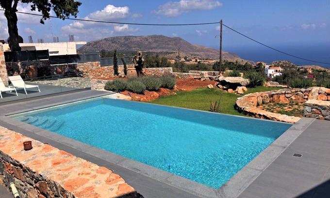 Kefalas House | Maisonette with magnificent view of the Aegean Sea and shared swimming pool