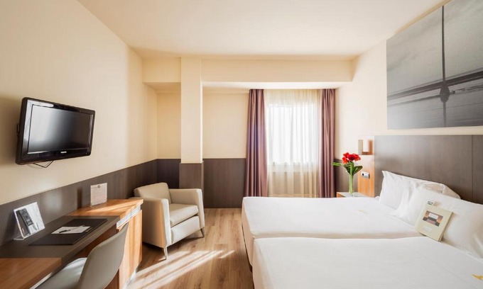 Pamplona City Centre Hotel | Maisonnave