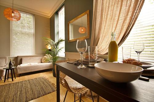 Scotforth Apartment | 'Malverne' at stayBOOM