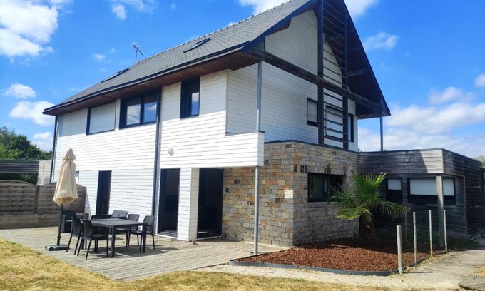 Cesson-Sevigne Apartment | Malzenn