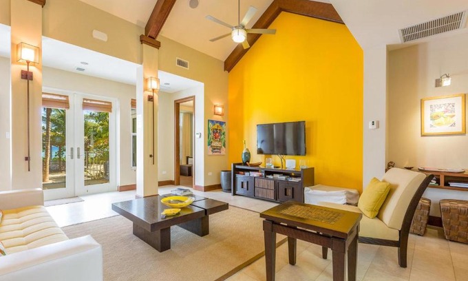 West Bay House | Mango Cottage - Micro-Resort in West Bay