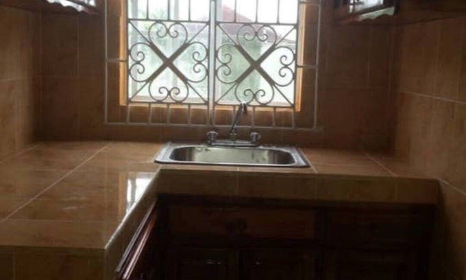Montego Bay House | Mango Island Apt, Wifi, AC, Hot Water, Herbal Detox