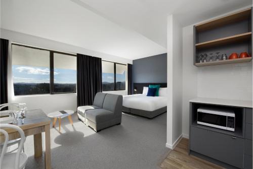 Turner Hotel | Mantra MacArthur Hotel