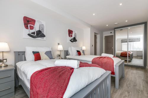 Reading Apartment | Maple Lodge