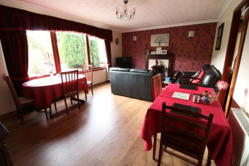 Logie Coldstone Bed & Breakfast | Mapleview Bed and Breakfast