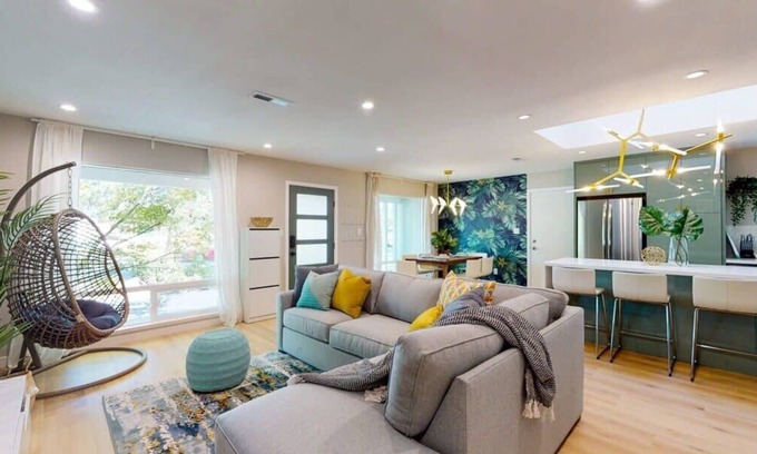 San Jose House | @ Marbella Lane - SJ Designer Home | 3BR | Ldry+P