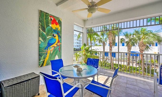Marco Island Condo | Marco Island Condo w/Shared Pool & Hot Tub!