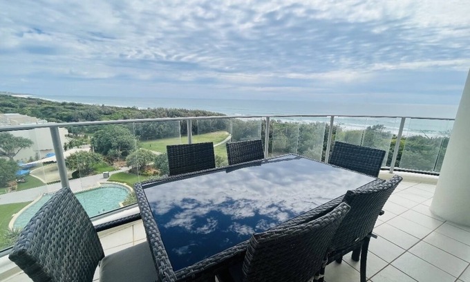 Marcoola Apartment | Marcoola Penthouse ~ 3 bed ~ 2 bath ~ rooftop entertaining