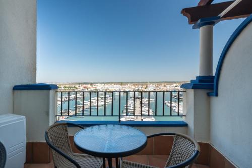 Punta del Moral Apartment | Marina IV by Ĥ
