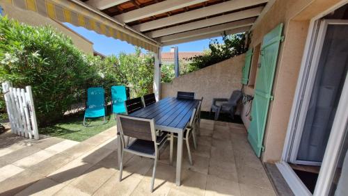 Saint-Cyprien Plage House | MARINES DU ROUSSILLON Villa en duplex très calme en résidence privée avec piscine - M65