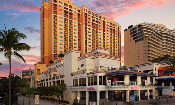Central Beach Resort | Marriott's BeachPlace Towers -Many Dates Available- Highest reviewed listing!