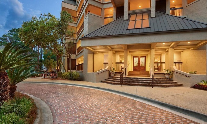 Harbour Town Villa | Marriott's Heritage Club 2 bedroom villa. Free golf!