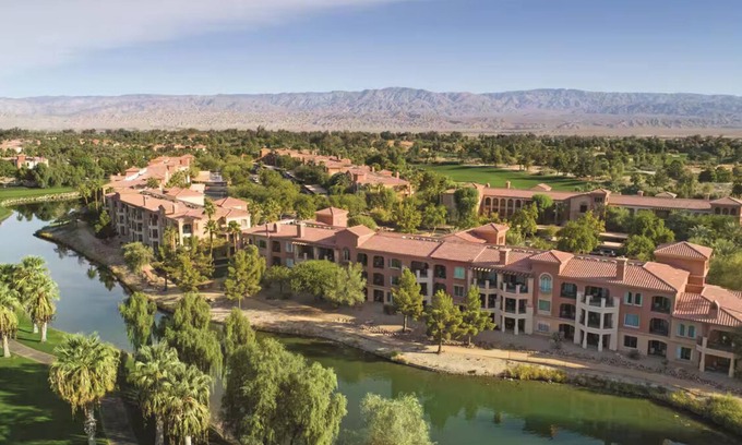 Palm Desert Hotel | Marriott Shadow Ridge Enclaves- ONE BEDROOM FULL KITCHEN- Full Resort access
