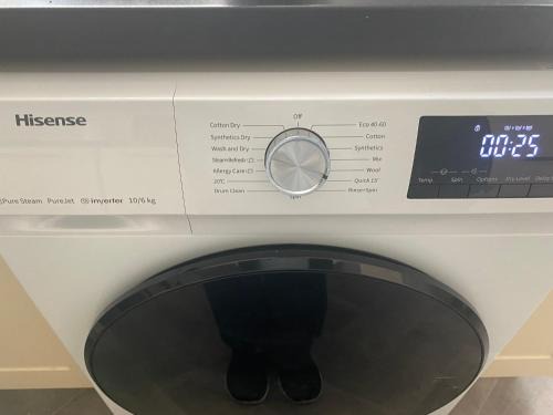 Tunstall House | Marvellous Room 2