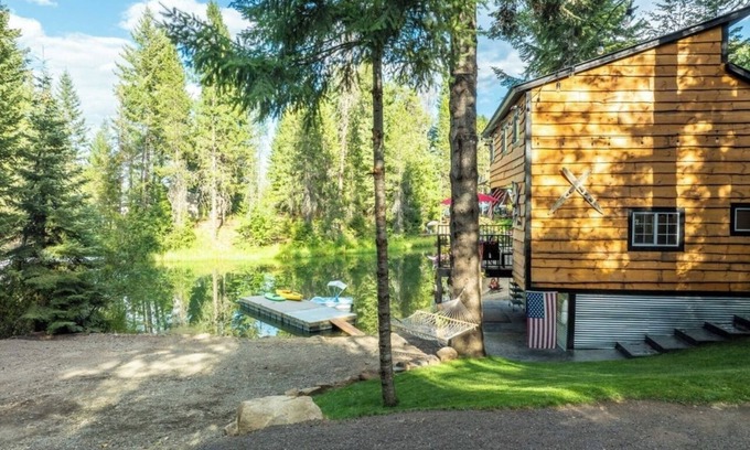 Priest River Cabin | Marvelous 3-bedroom cabin located on beautiful Priest River