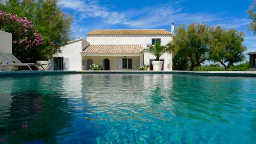 Saintes-Maries-de-la-Mer Bed & Breakfast | Mas des Cabidoules